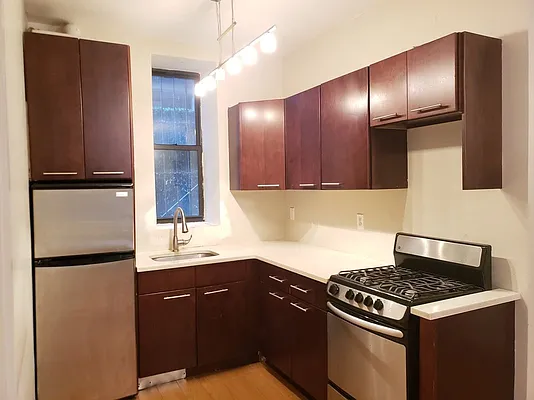 Rented by Signature Property Realty | media 17