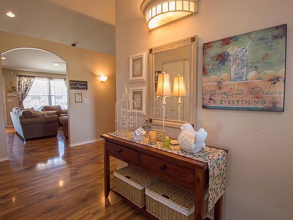 Spacious Front Entry