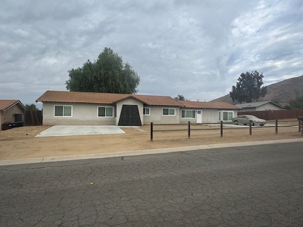 333 Greentree Rd
