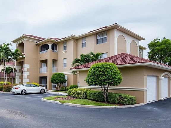 2nd image of 1510 SW 50th St APT 301