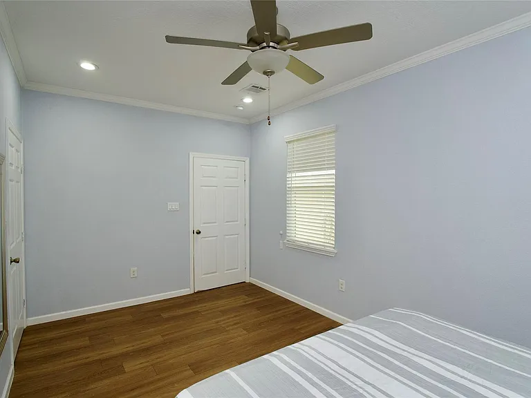 3710 Yellowstone Blvd — Photo 9