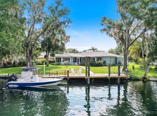 226 SE 2nd Pl, Crystal River, FL 34429