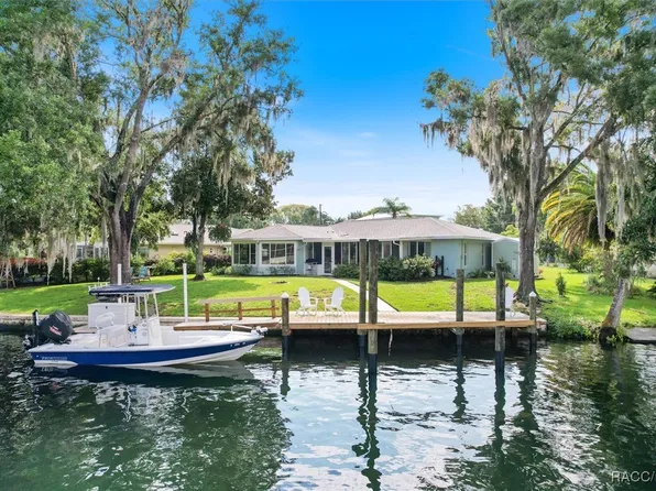 226 SE 2nd Pl, Crystal River, FL 34429