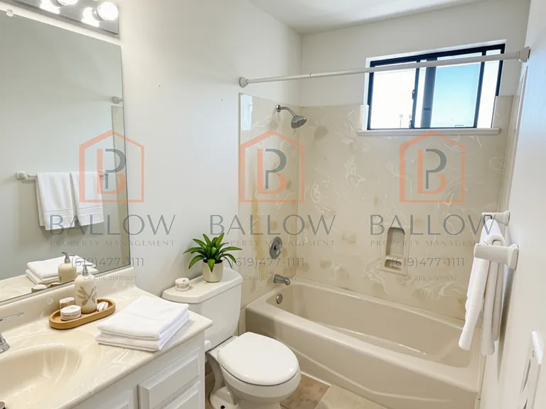 10045 Woodpark Dr — Photo 12