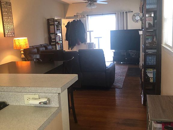 5th image of 506 Bayswater Ave