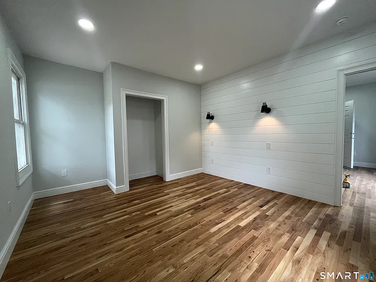 82 Howard Ave #1R — Photo 5
