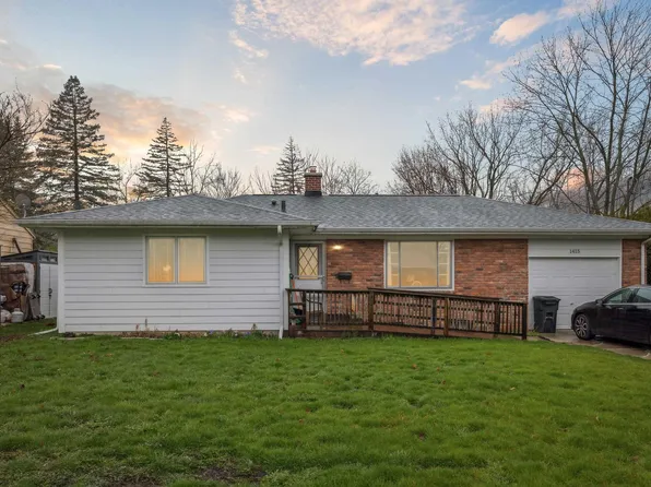 1415 Cherrylawn St, Owosso, MI 48867