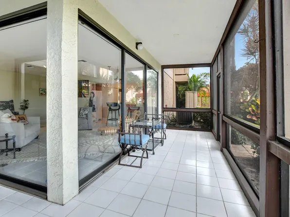 19181 Sabal Lake Drive, Boca Raton, FL 33434