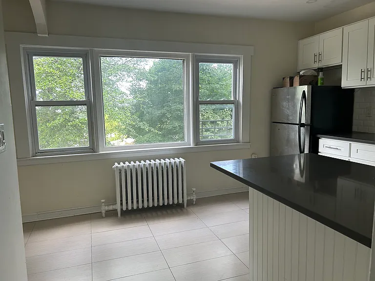89 Silver Lake Rd #3 — Photo 3