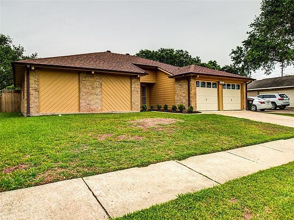 3rd image of 6727 Harpers Dr