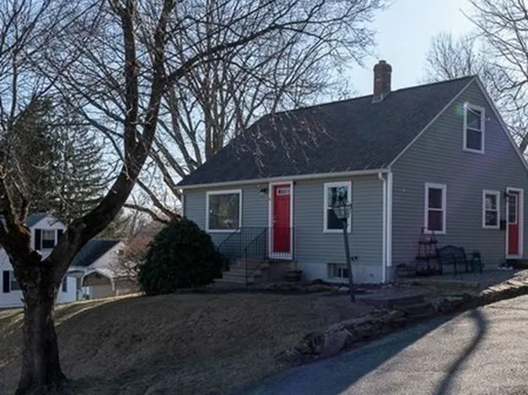 6 Bryn Mawr Ave, Worcester, MA 01605