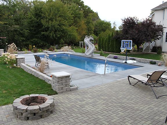 16x40x8 Fiberglass pool