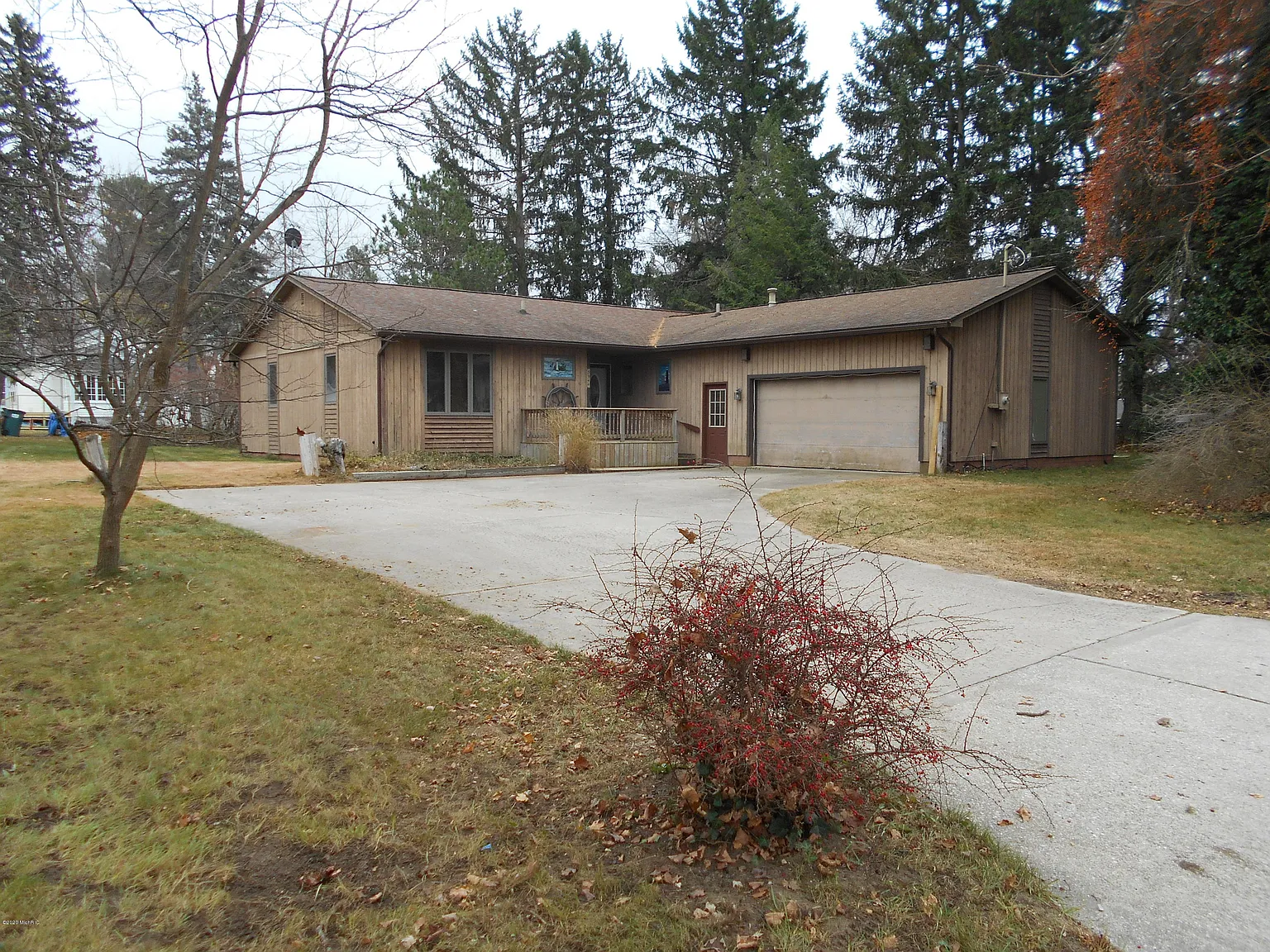 3944 Bennett St photo 1
