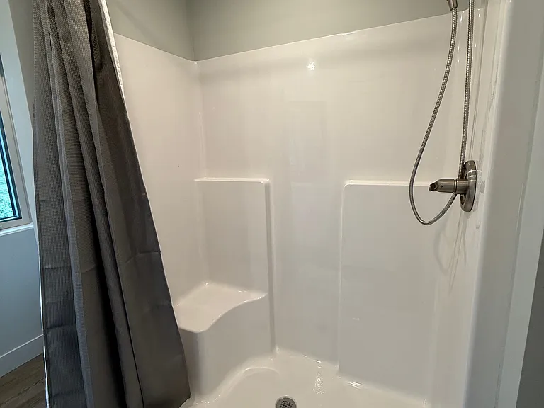 518 W Hayes St — Photo 10