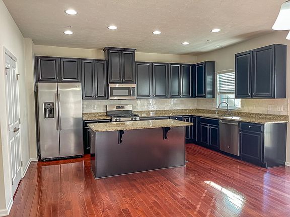 5th image of 1847 Louisville Ln