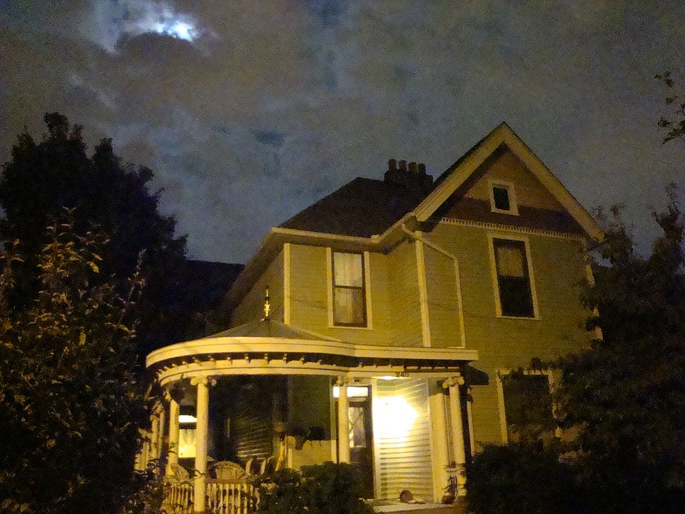 1st image of 240 E Scott Ave NE