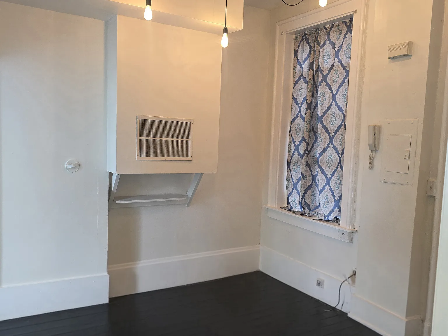 1 bed, 750 sqft, $750 — Photo 1