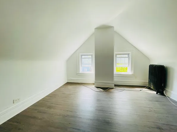 330 Van Duzer Street image 3 of 27