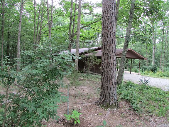 2nd image of 920 Canyon Dr