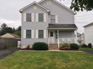 96 Thompson St, Raritan, NJ 08869