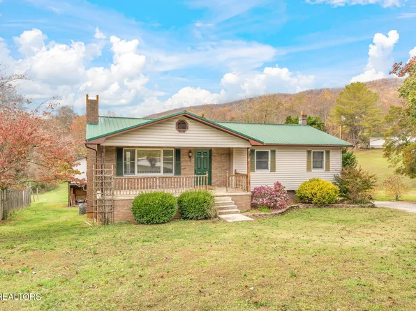 233 Hannah Rd, Harriman, TN 37748