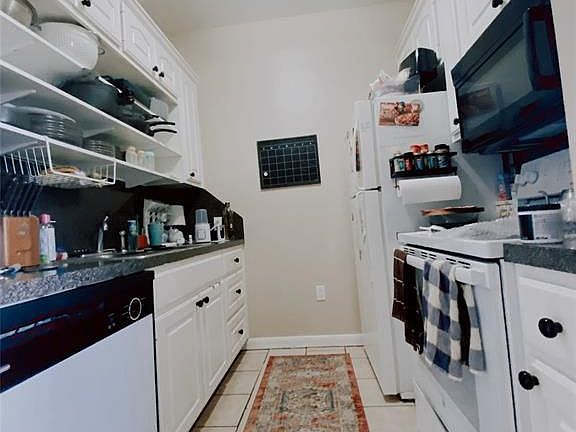 5th image of 1616 Avenue 11