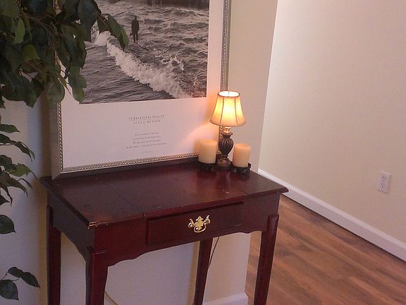 4th image of 221 Jameswood Dr