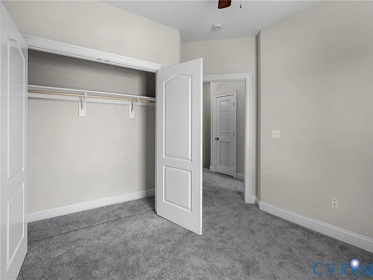 733 S Pine St — Photo 32