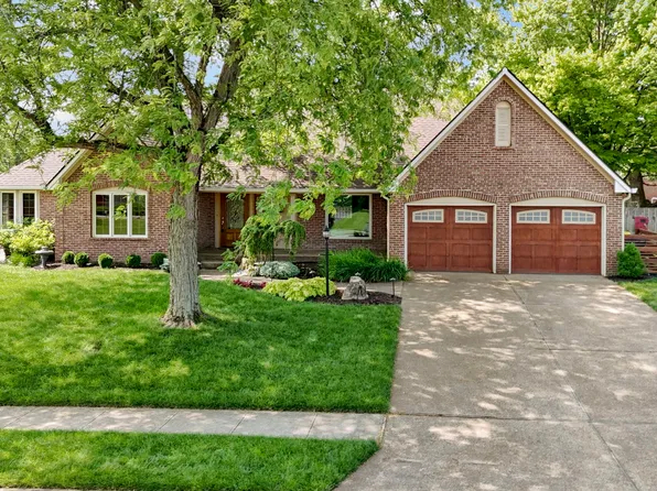 5037 Surrey Ln, Carmel, IN 46033
