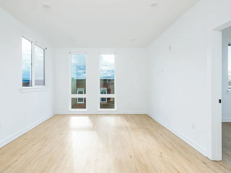2521 Cecil B Moore — Photo 69
