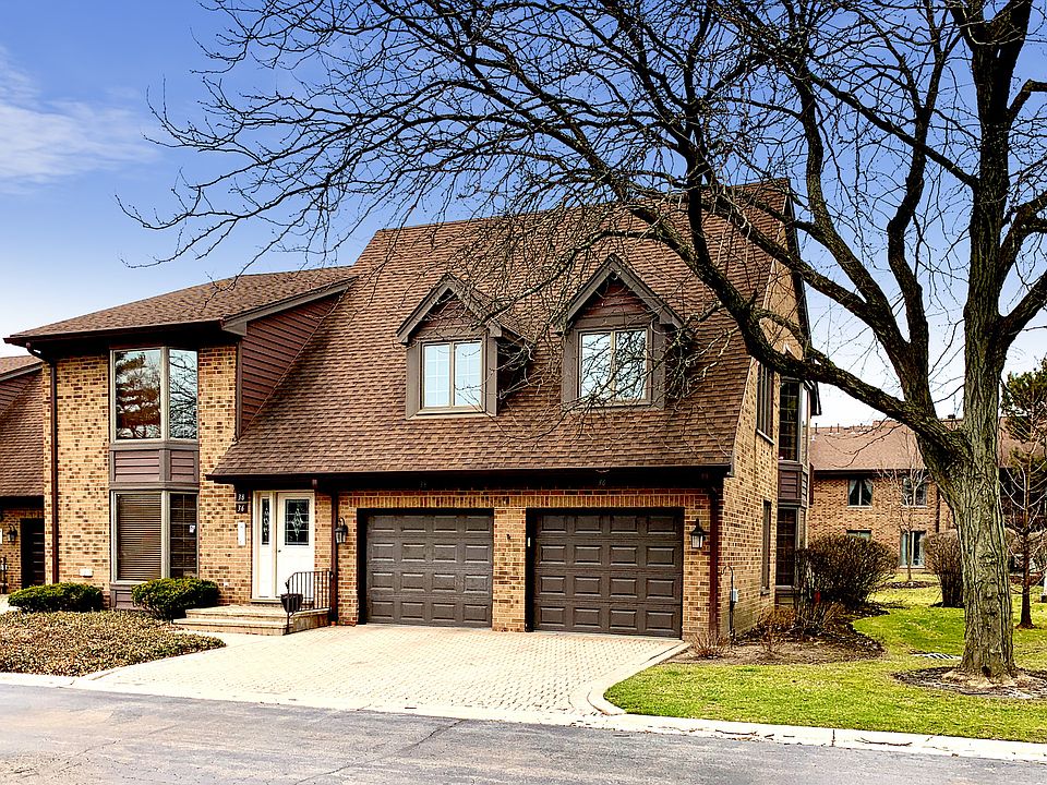 1st image of 36 Queens Ct #36