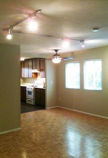 Spacious living room