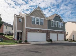 7320 Adare Mews Rd, Charlotte, NC 28217