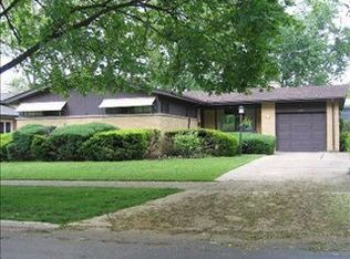 189 S Linden Ave, Elmhurst, IL 60126