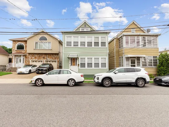 34 Park Row, Wallington, NJ 07057