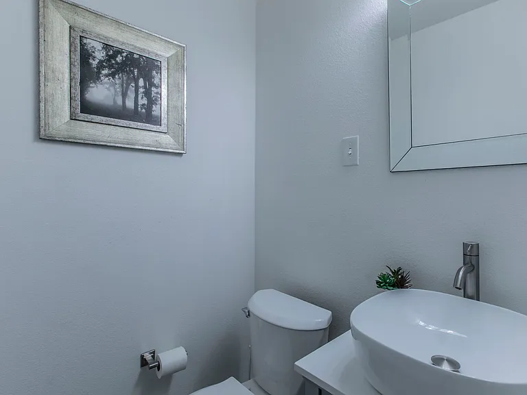 2518 Marlandwood Rd — Photo 14