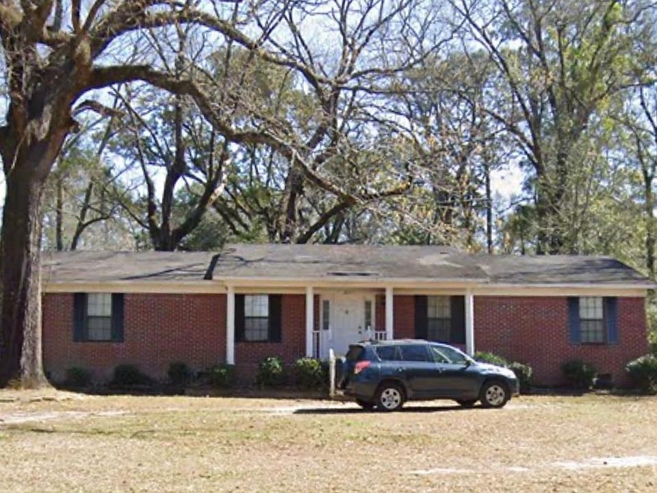 1st image of 3057 Brookline Dr W