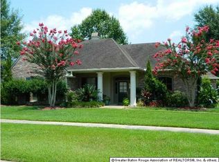 8405 Hickorylake Dr, Baton Rouge, LA 70810