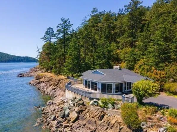 1710 SKYLINE Way #101, Anacortes, WA 98221