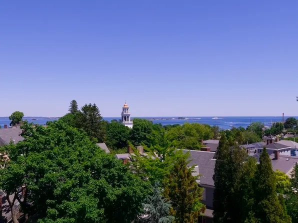 50 Elm St #8, Marblehead, MA 01945