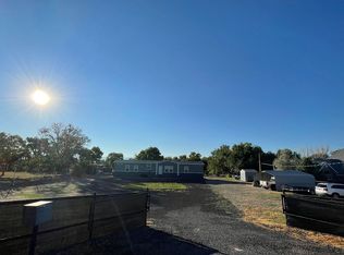 1752 Sichler Rd, Los Lunas, NM 87031