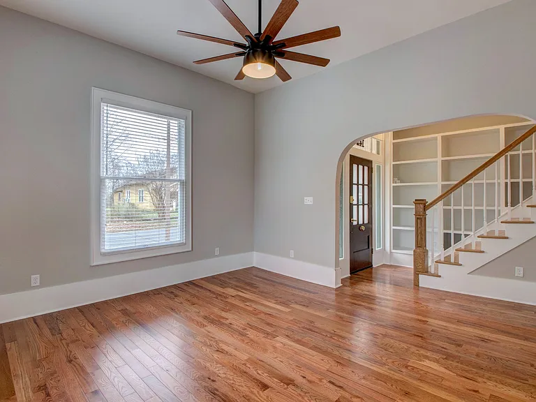1420 Commerce St — Photo 21