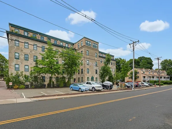 426 Mount Hope St Unit 308, North Attleboro, MA 02760