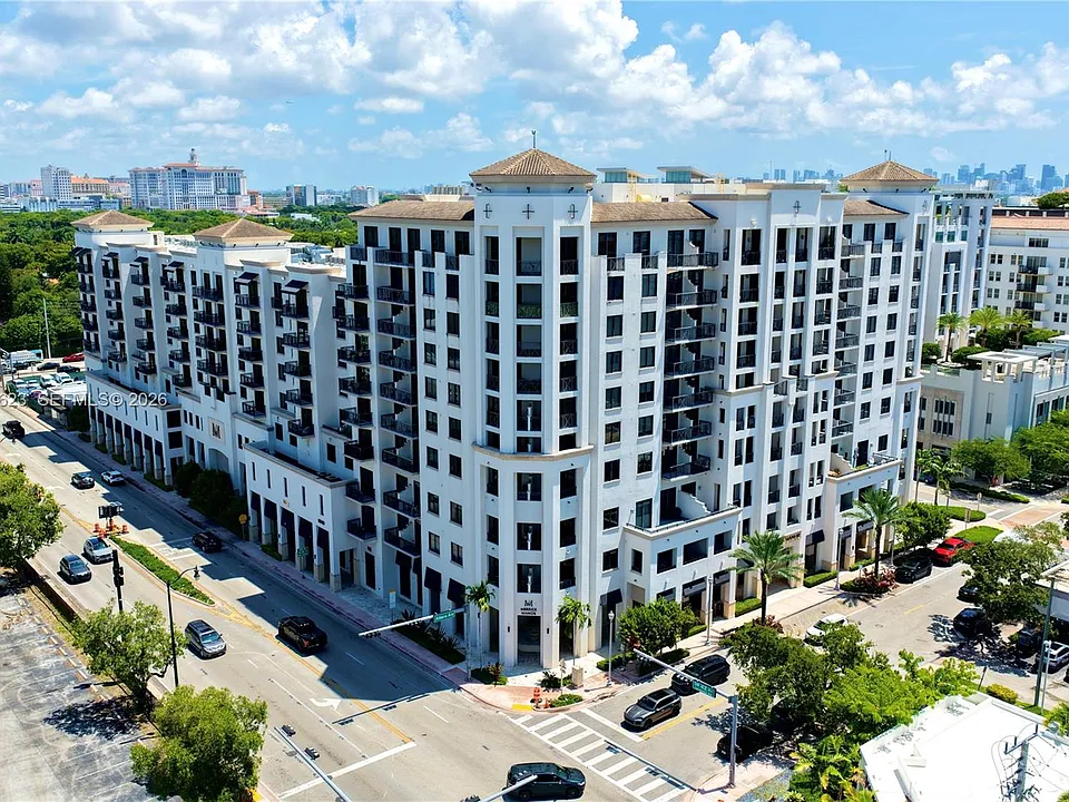 301 Altara Ave #418