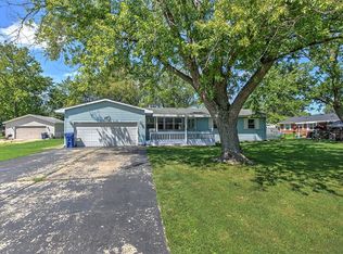 3113 Lakeland Rd, Decatur, IL 62521