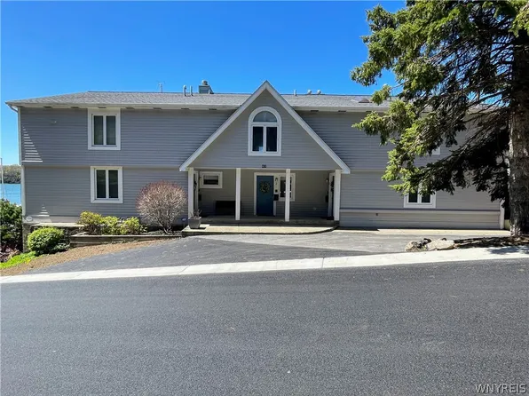 1 Water St #Two, Youngstown, NY 14174