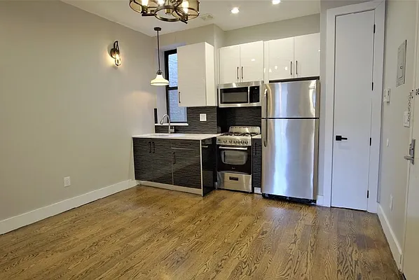 Rented by Lofts and Flats LLC | media 14