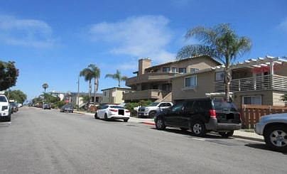 Exterior Neighborhood (street photo)