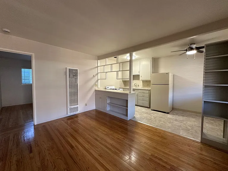 2508 L Street Classic Midtown Living — Photo 19