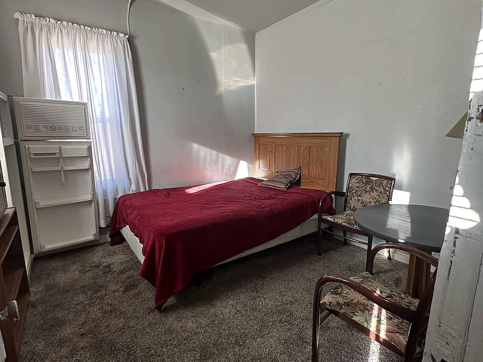 2nd image of 21 S 26th St #3U